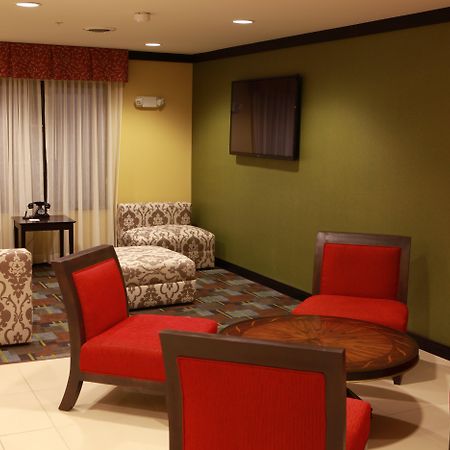 Holiday Inn Express And Suites Detroit North-Troy By Ihg מראה חיצוני תמונה