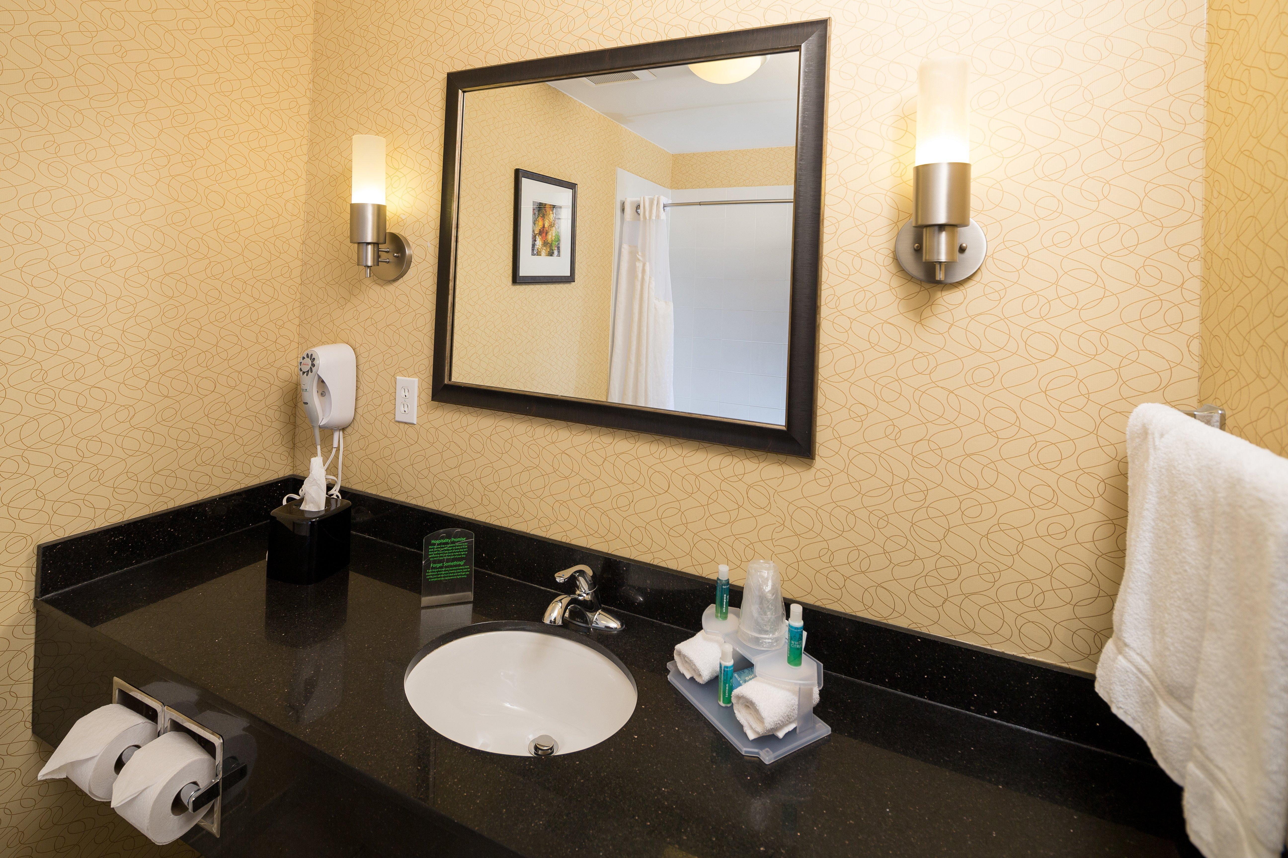 Holiday Inn Express And Suites Detroit North-Troy By Ihg מראה חיצוני תמונה