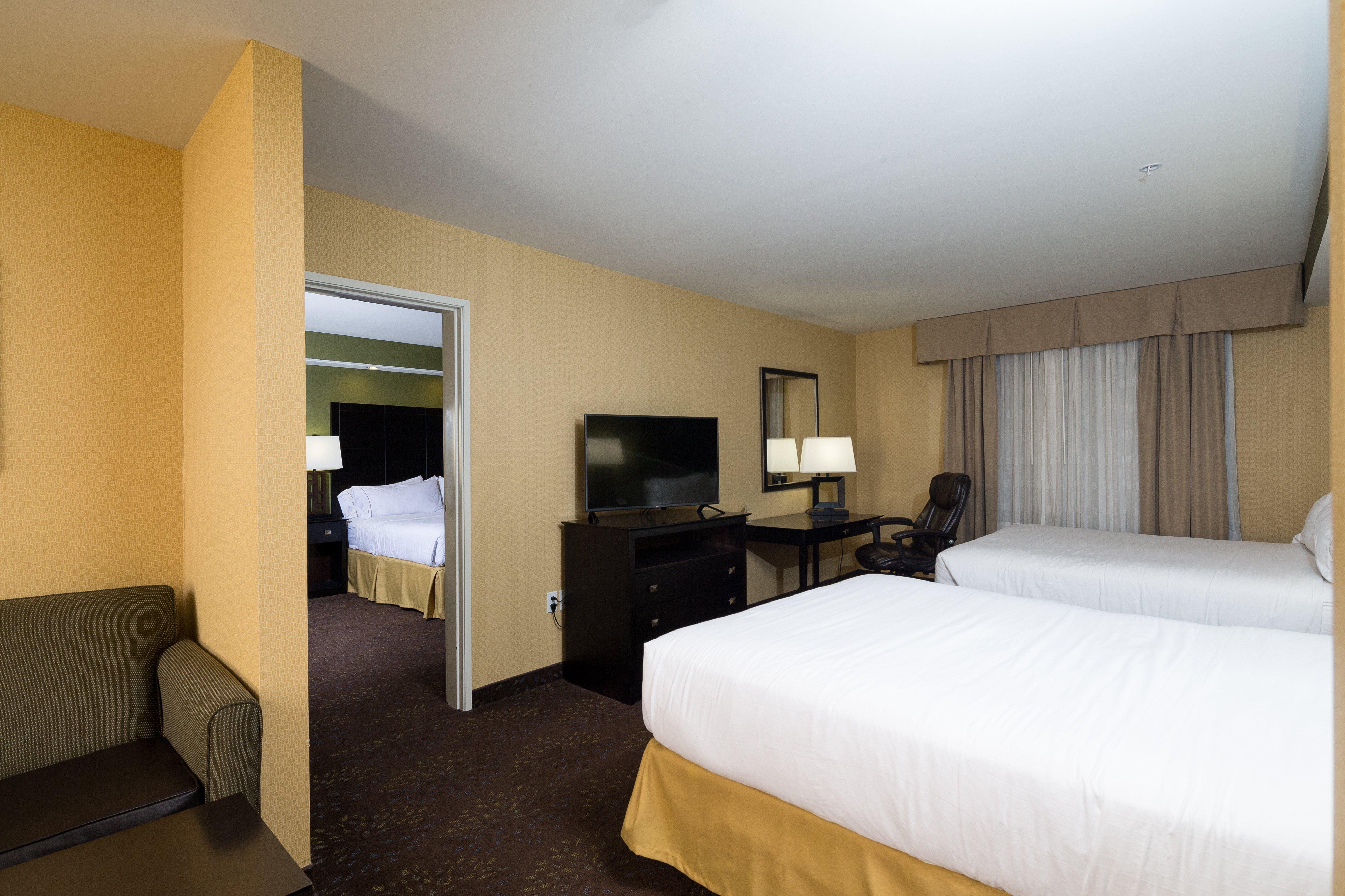 Holiday Inn Express And Suites Detroit North-Troy By Ihg מראה חיצוני תמונה