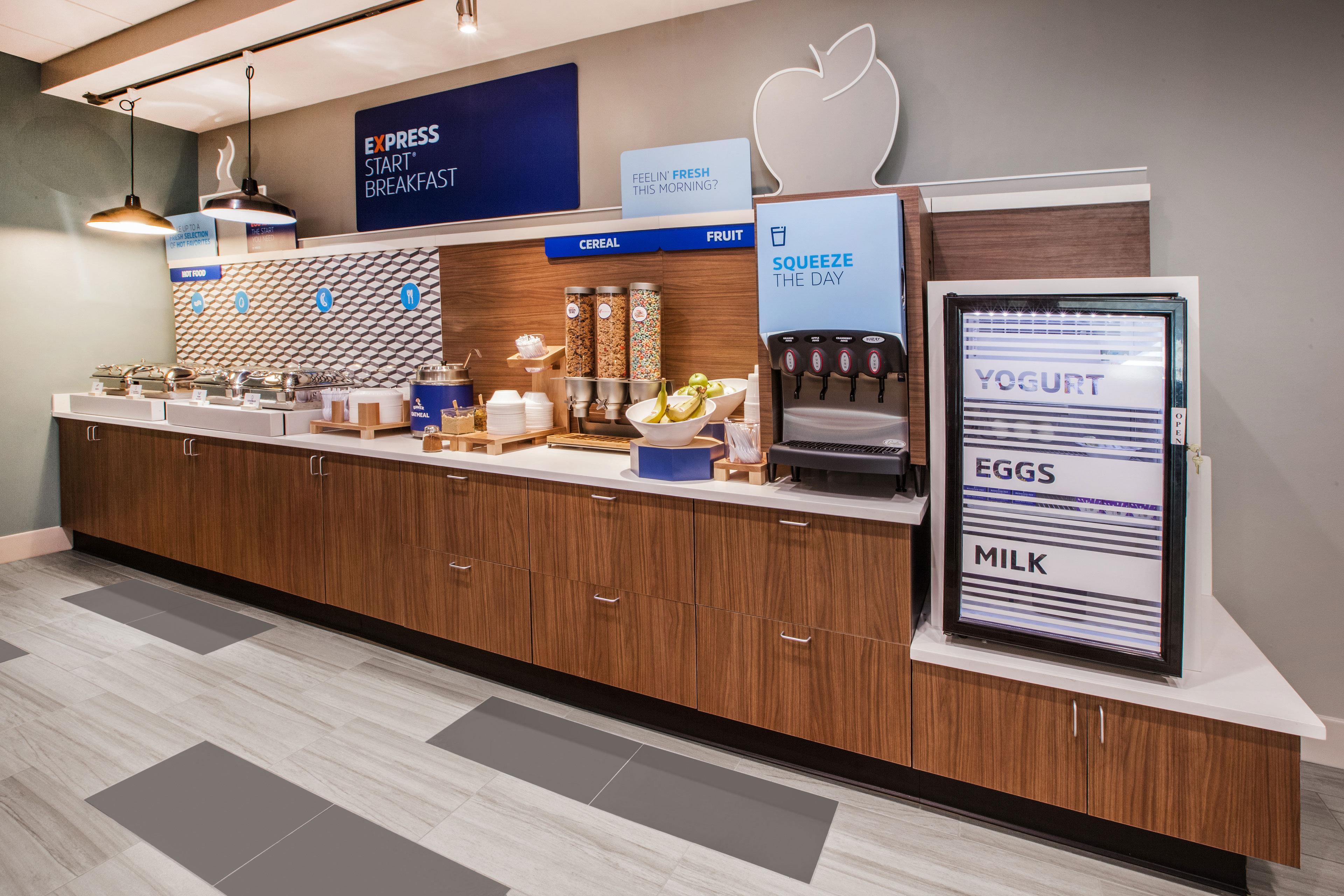 Holiday Inn Express And Suites Detroit North-Troy By Ihg מראה חיצוני תמונה