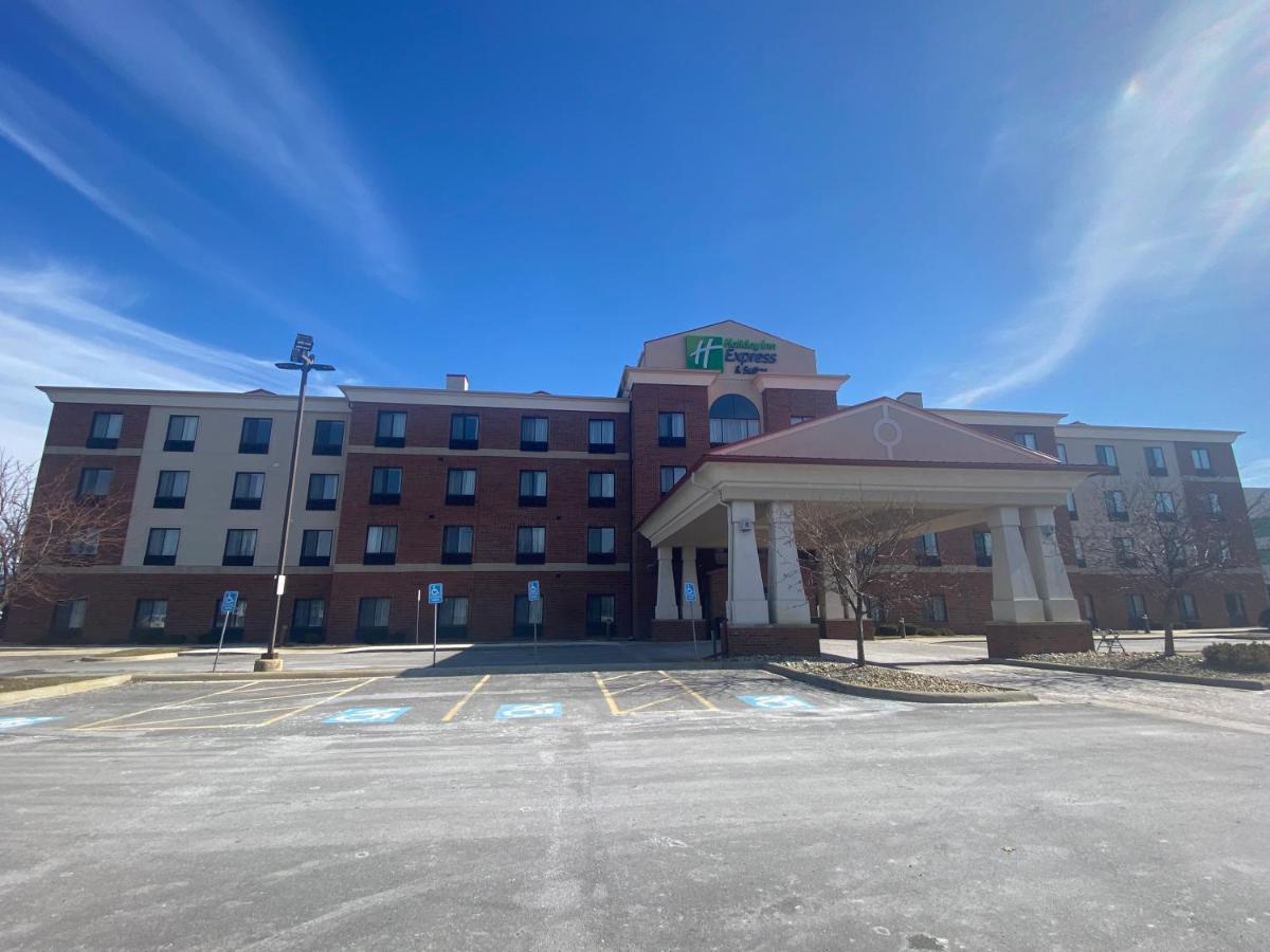 Holiday Inn Express And Suites Detroit North-Troy By Ihg מראה חיצוני תמונה